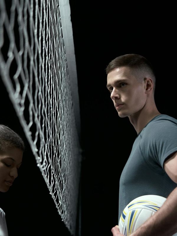 Man in a state of deep concentration during a physical exercise.